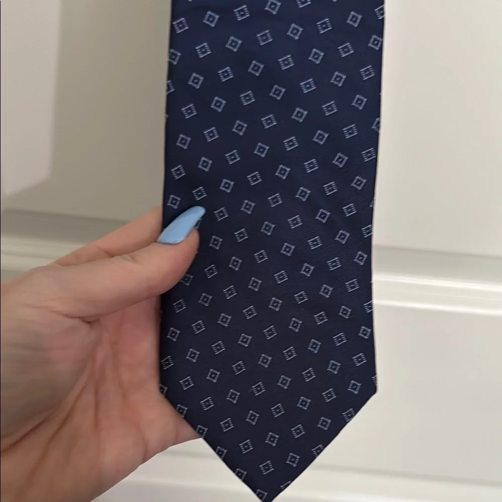 NWT Michael Kors Blue Patterned Tie